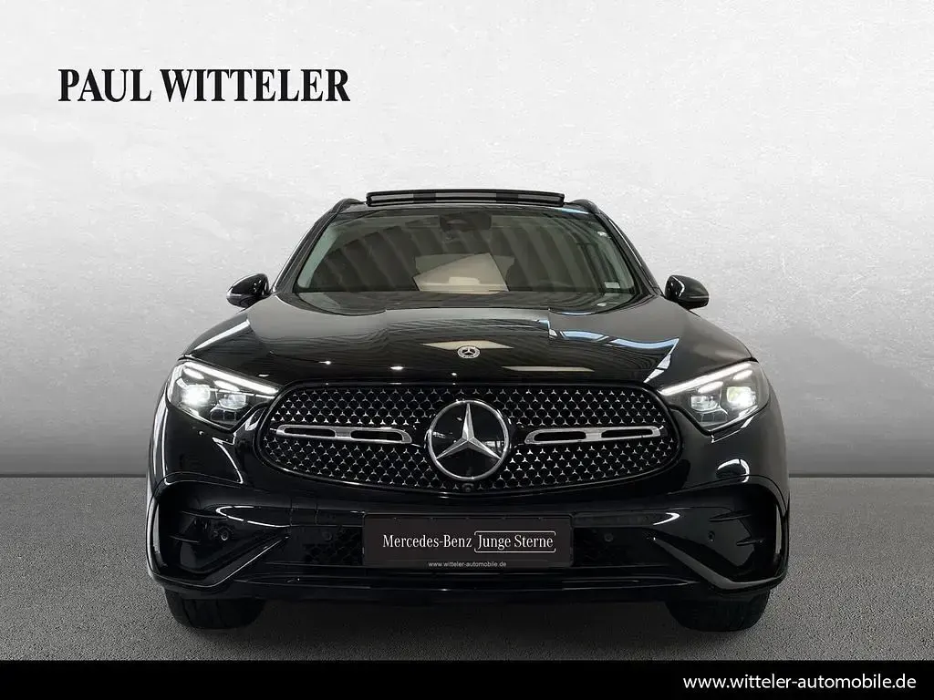 Gebraucht Mercedes GLC220 AMG 197 PS (144 kW) 2023 Obsidianschwarz SUV