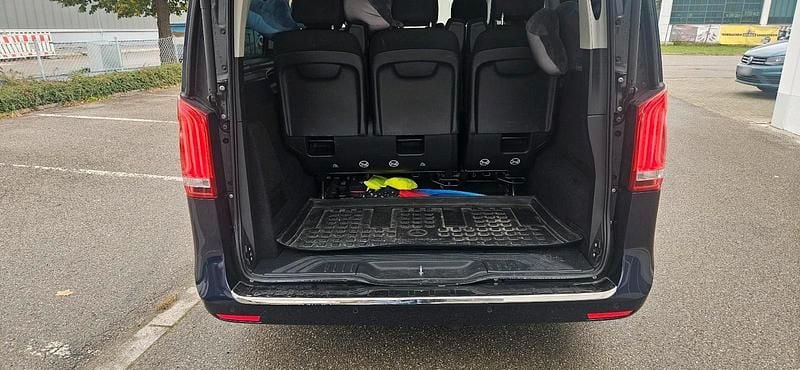 Usata Mercedes V220 163 CV (119 kW) 2020 Blu Monovolume