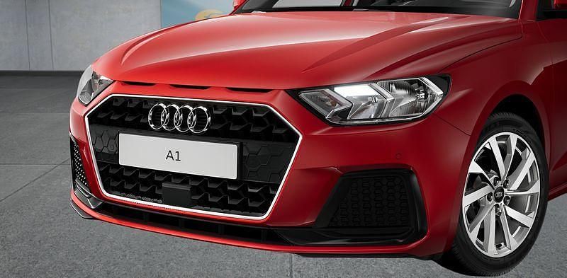 Rot Gebraucht 2025 Audi A1 Sportback Kleinwagen | 24.699 € (Teuer) - Bild 1/4