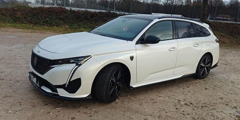 Weiß Gebraucht 2022 Peugeot 308 GT Kombi | 26.715 € (Etwas zu teuer) - Bild 1/4