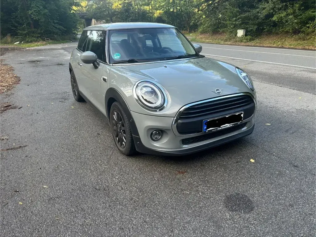 Usado Mini ONE 102 HP (75 kW) 2019 Cinzento Citadino