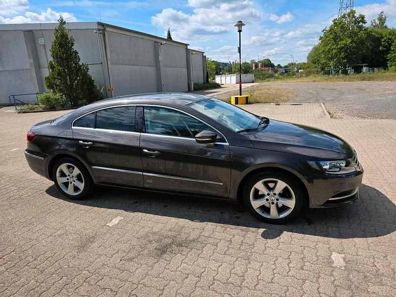 Usata VW CC 150 CV (110 kW) 2015 Marrone Berlina