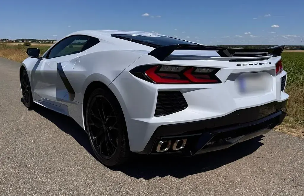 Gebraucht Corvette Stingray 481 PS (353 kW) 2025 Weiß Coupé