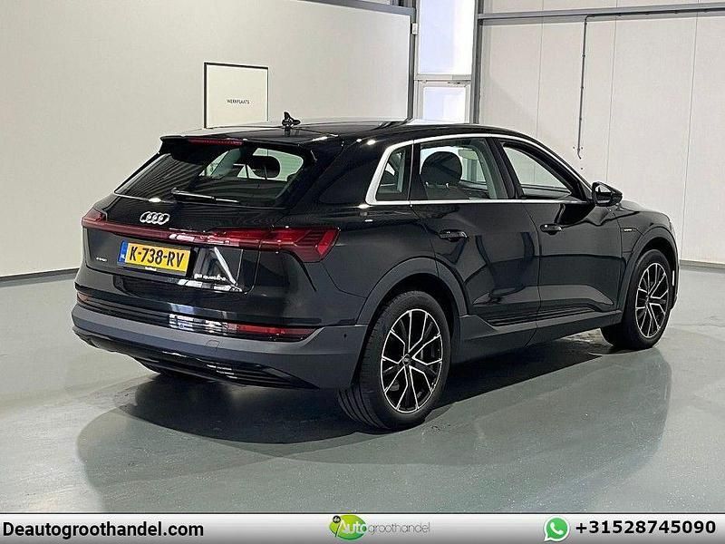 Używany Audi e-tron 230 kW (313 KM) 2021 Czarny SUV
