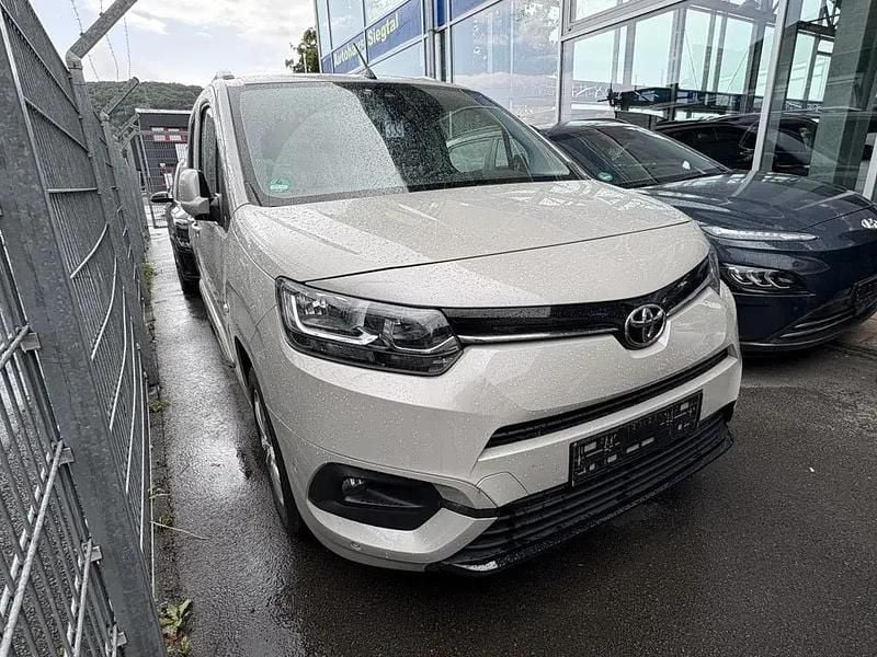 Grau Gebraucht 2021 Toyota Proace City Van | 24.000 € (Fairer Preis) - Bild 1/4