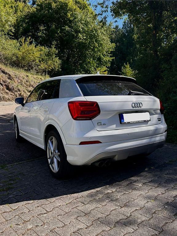 Gebraucht Audi Q2 Sport 190 PS (139 kW) 2017 Weiß SUV