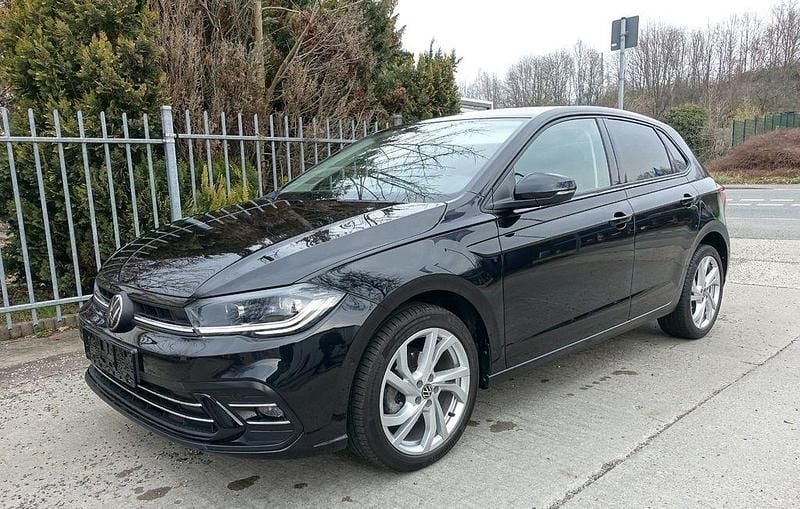 Gebraucht VW Polo Style 110 PS (80 kW) 2023 Schwarz Kleinwagen