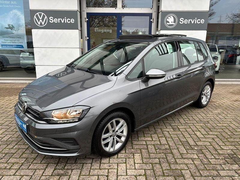 Grau Gebraucht 2020 VW Golf Sportsvan Comfortline Van / Kleinbus | 15.450 € (Fairer Preis) - Bild 1/4