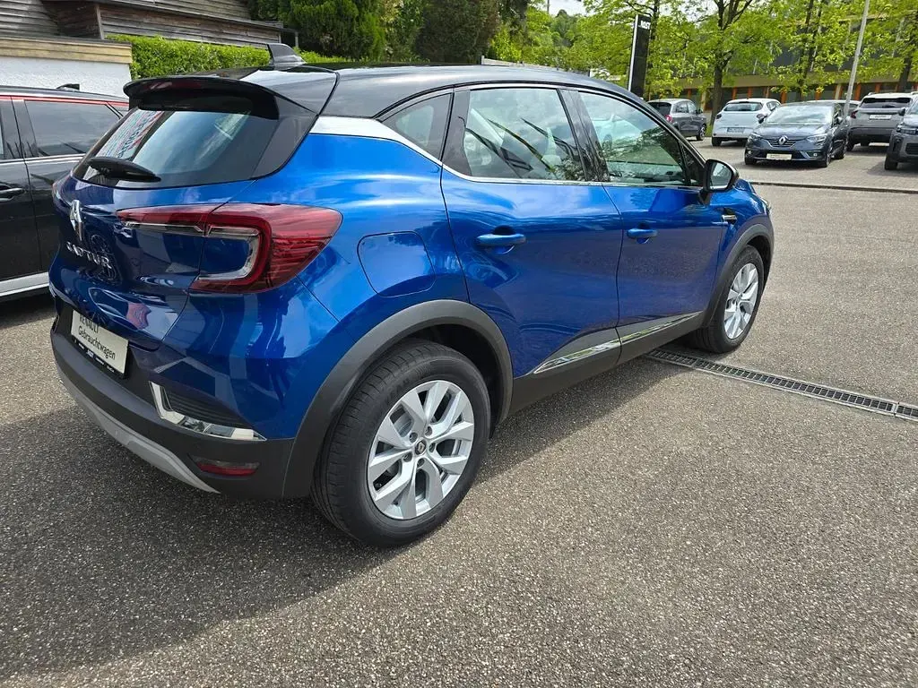 Gebraucht Renault Captur Intens 140 PS (102 kW) 2021 Blau SUV