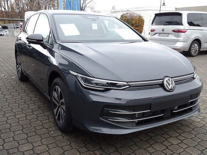 Gebraucht VW Golf VIII 150 PS (110 kW) 2025 Grau Limousine