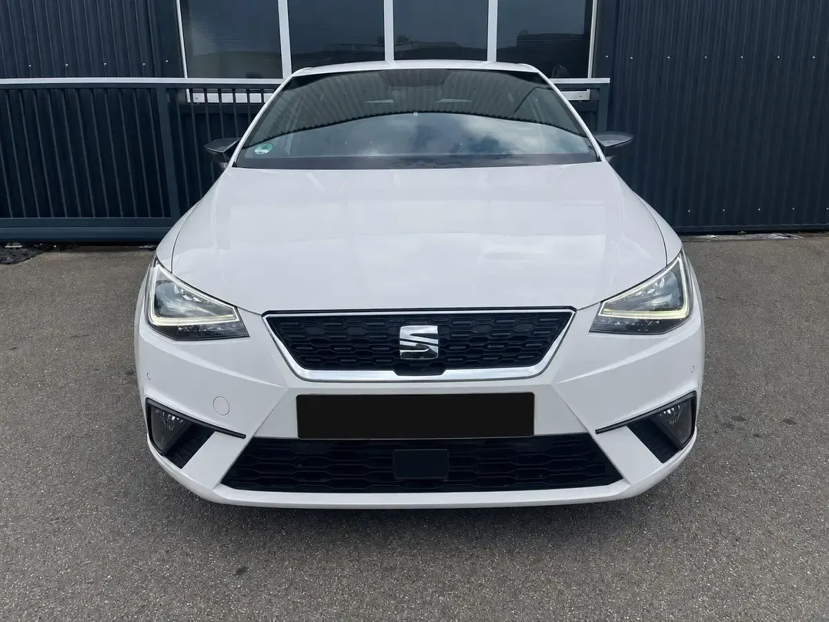 Gebraucht Seat Ibiza XCELLENCE 116 PS (85 kW) 2017 Weiß Limousine