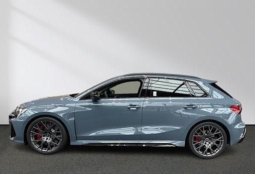 Gebraucht Audi RS3 Ambiente 400 PS (294 kW) 2025 Grau Limousine