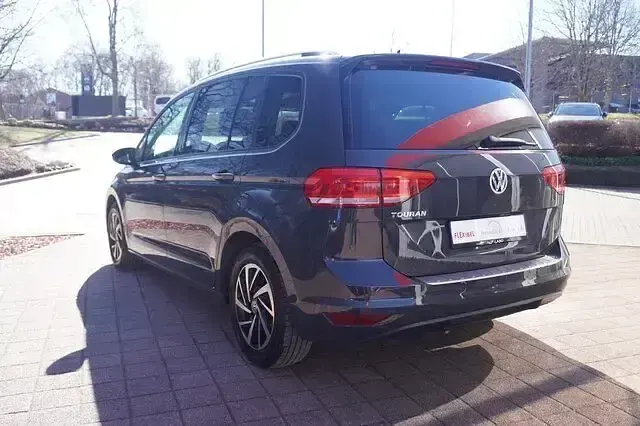 Używany VW Touran Join 150 KM (110 kW) 2019 Szary Minivan