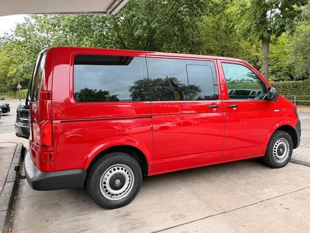 Gebraucht VW T6 102 PS (75 kW) 2016 Rot Van