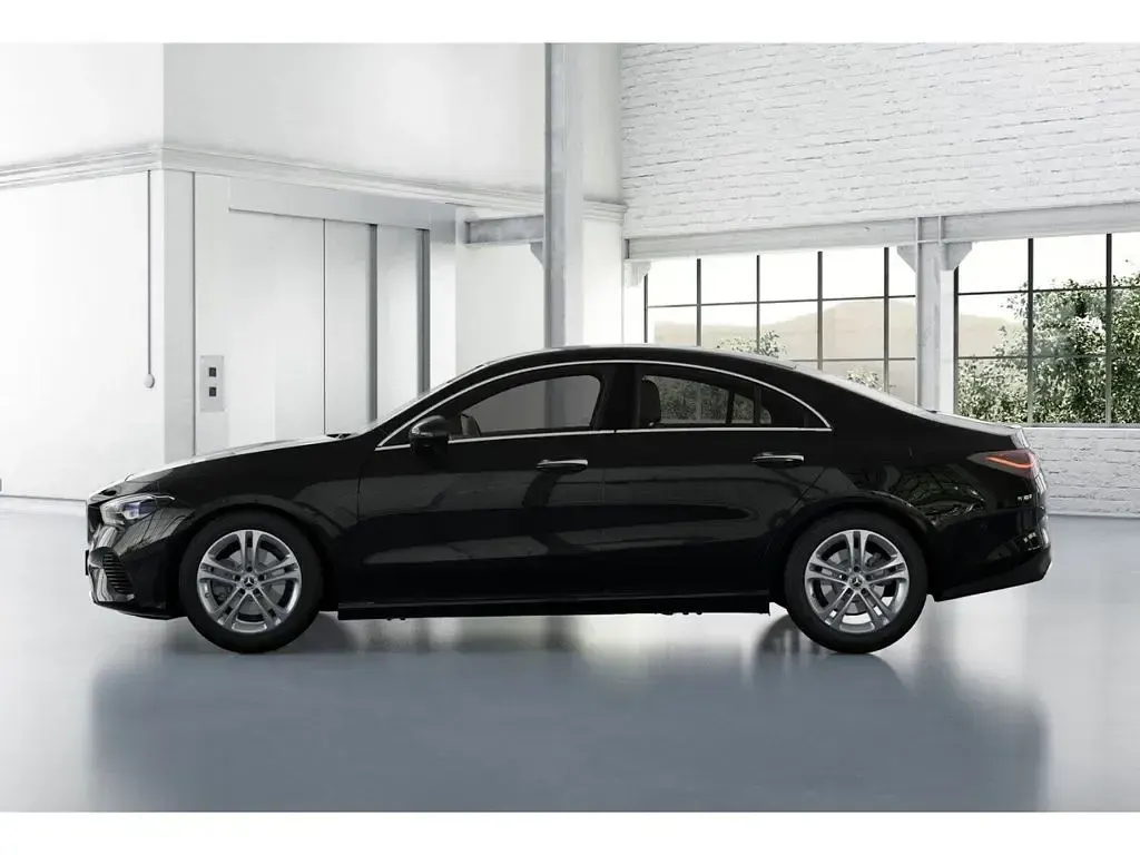 Gebraucht Mercedes CLA200 Progressive 150 PS (110 kW) 2026 Schwarz Coupé