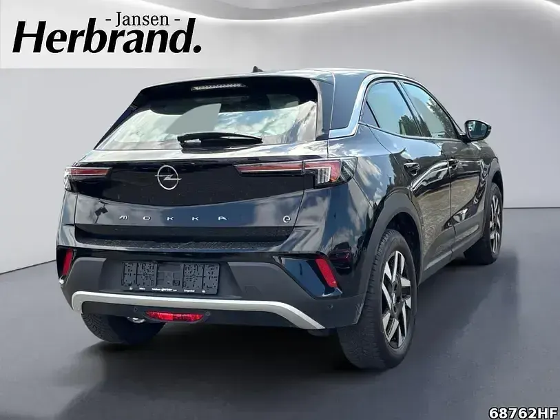 Gebraucht Opel Mokka-e Elegance 100 kW (136 PS) 2022 Diamant schwarz/karbon schwarz SUV