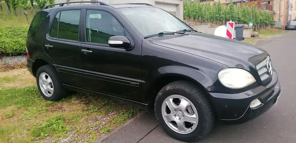 Gebraucht Mercedes ML400 250 PS (183 kW) 2003 Schwarz SUV