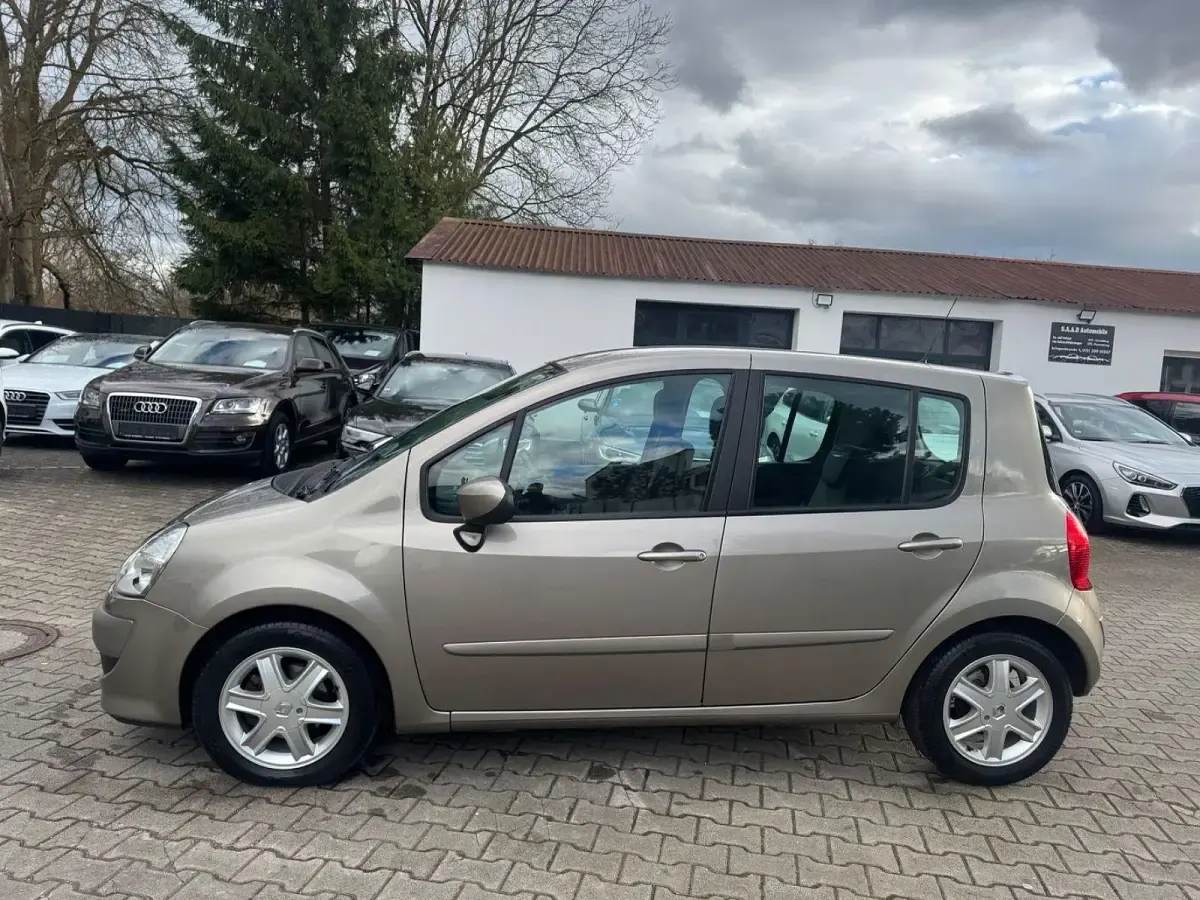 Gebraucht Renault Modus 111 PS (81 kW) 2009 Gold Van / Kleinbus