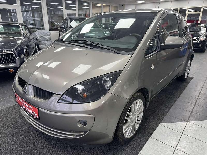 Gebraucht Mitsubishi Colt Motion 75 PS (55 kW) 2008 Grau Kleinwagen