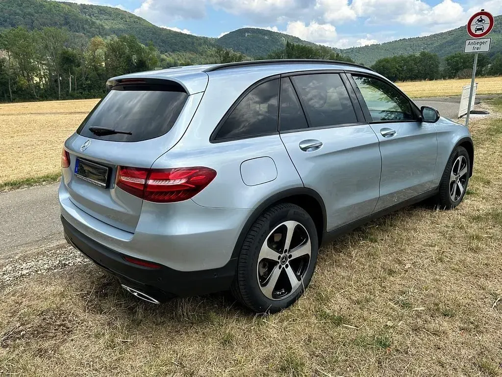 Gebraucht Mercedes GLC350 258 PS (189 kW) 2017 Silber SUV