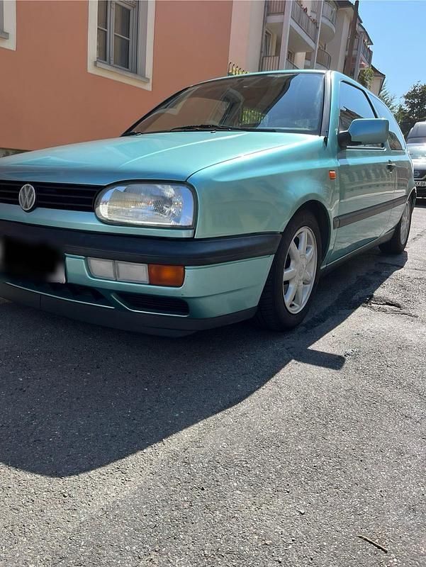 Gebraucht VW Golf III 75 PS (55 kW) 1992 Andere farben Kleinwagen