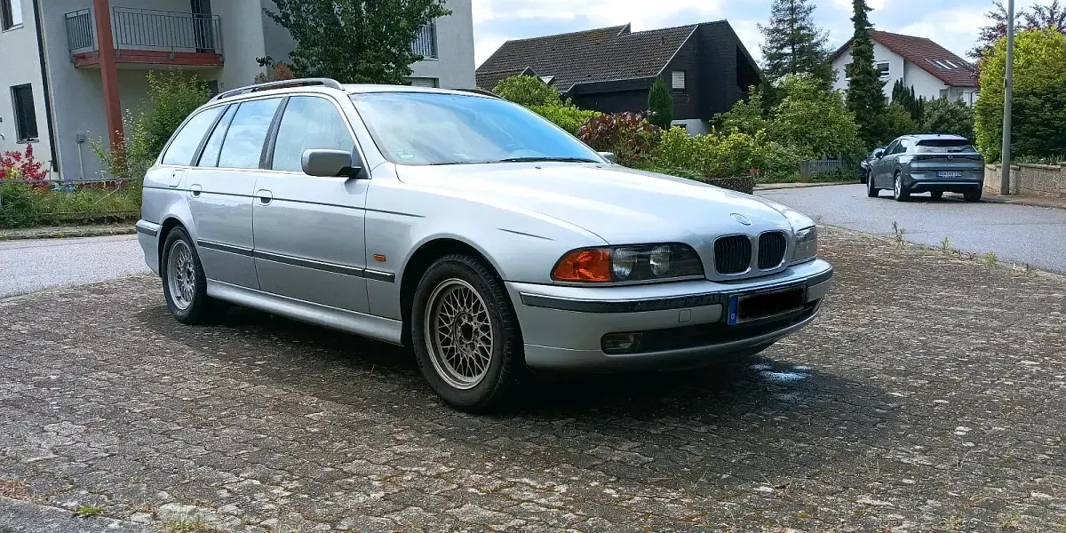 Gebraucht BMW 520 150 PS (110 kW) 1998 Silber Kombi