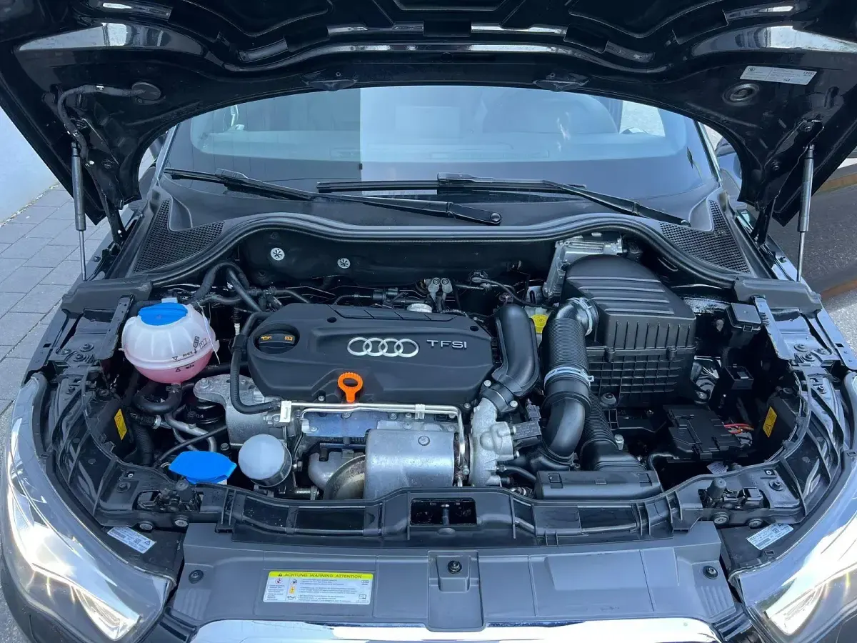Gebraucht Audi A1 Ambition 122 PS (89 kW) 2013 Schwarz Kleinwagen