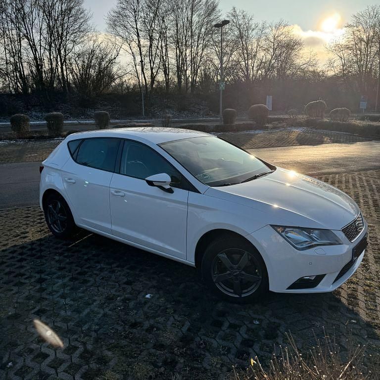 Gebraucht Seat Leon Style 110 PS (80 kW) 2016 Weiß Limousine