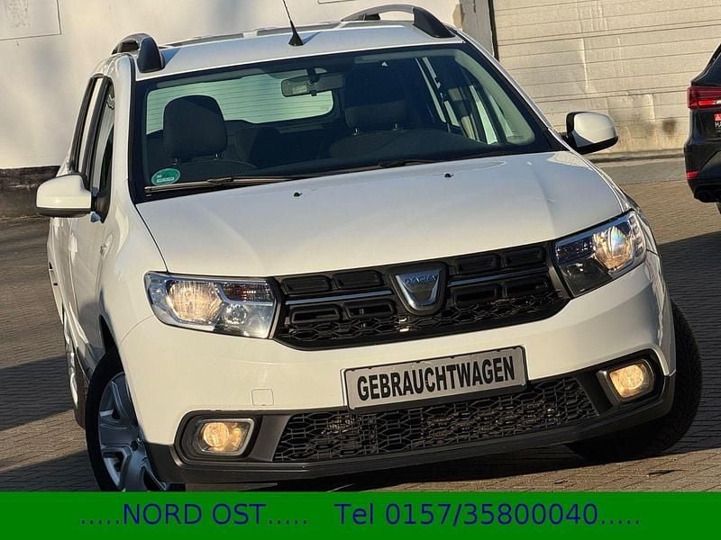 Weiß Gebraucht 2020 Dacia Logan MCV Kombi | 10.990 € (Etwas zu teuer) - Bild 1/4
