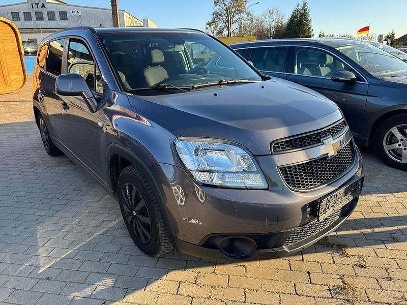 Gebraucht Chevrolet Orlando LS 141 PS (103 kW) 2012 Grau Van / Kleinbus