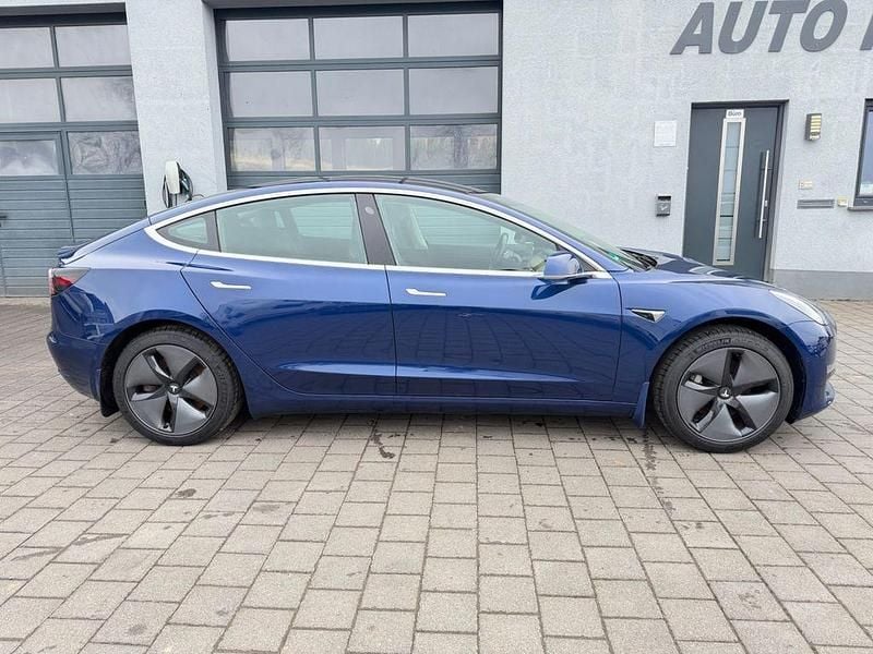 Gebraucht Tesla Model 3 Standard Range Plus 208 kW (283 PS) 2019 Blau Limousine