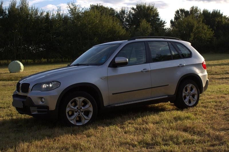 Silber Gebraucht 2008 BMW X5 SUV | 12.999 € - Bild 1/4