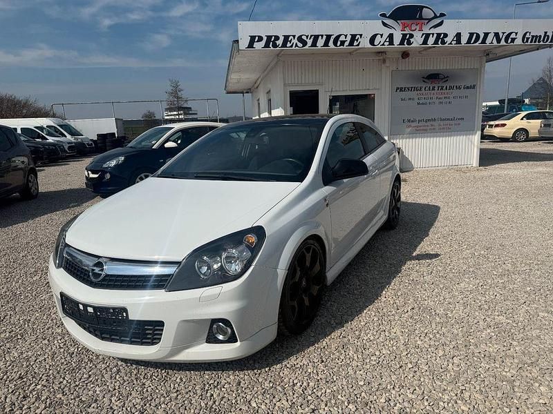 Gebraucht Opel Astra GTC 140 PS (102 kW) 2010 Weiß