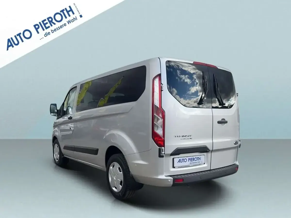 Occasion Ford Transit Custom Trend 150 ch (110 kW) 2024 Argent Break