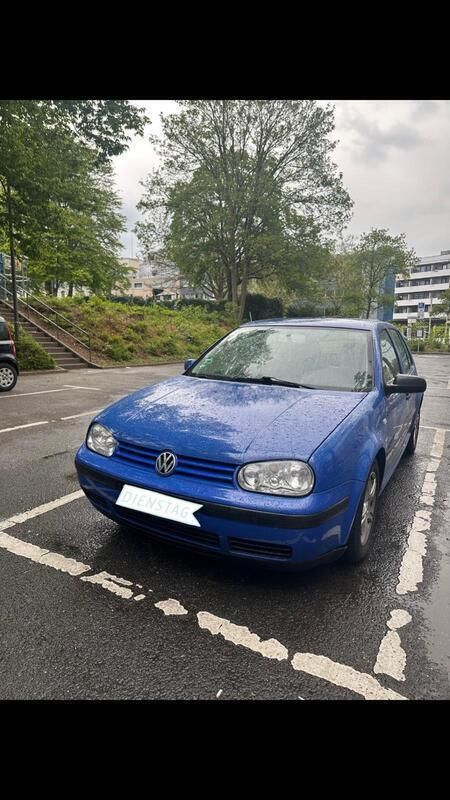 Blau Gebraucht 2000 VW Golf IV Kleinwagen | 800 € (Guter Preis) - Bild 1/4