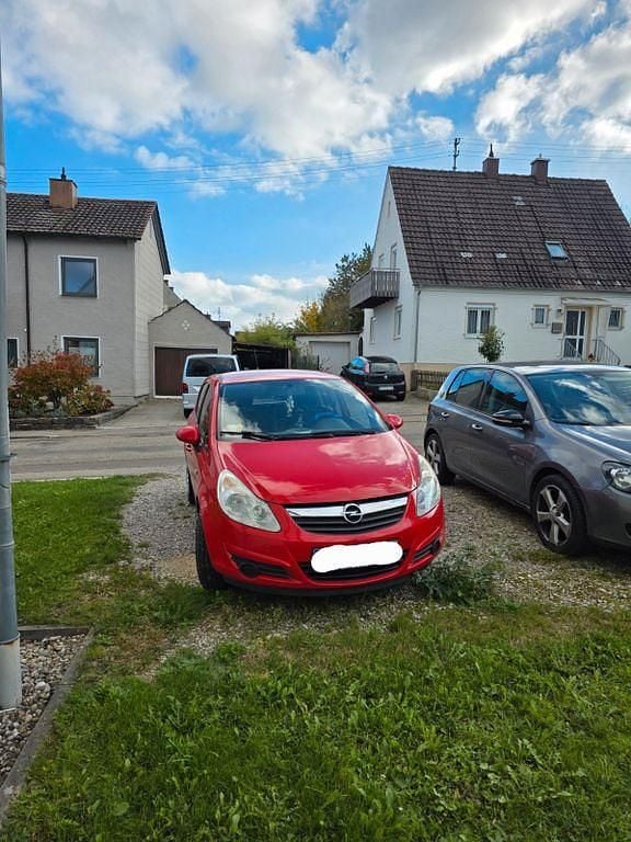 Rot Gebraucht 2009 Opel Corsa Edition Limousine | 4.000 € (Teuer) - Bild 1/4