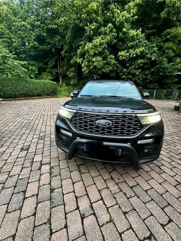 Schwarz Gebraucht 2023 Ford Explorer SUV | 56.900 € (Guter Preis) - Bild 1/4