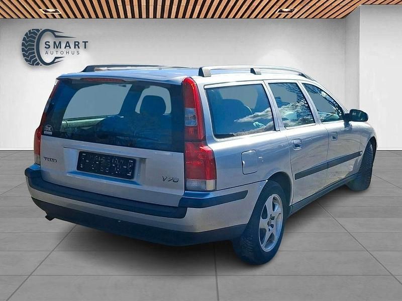 Gebraucht Volvo V70 200 PS (147 kW) 2000 Silber Kombi