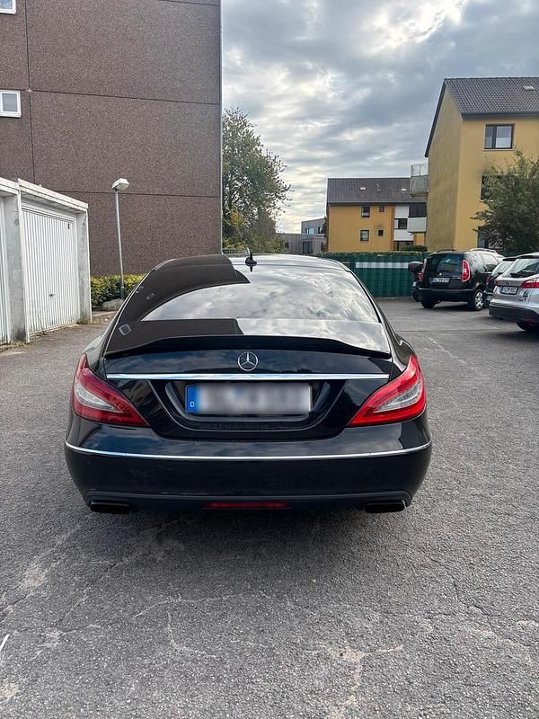Schwarz Gebraucht 2014 Mercedes CLS350 Limousine | 17.000 € (Superpreis) - Bild 1/4