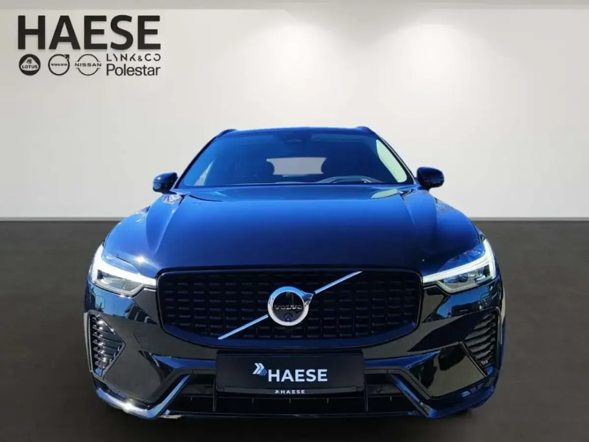 Gebraucht Volvo XC60 Plus 250 PS (183 kW) 2025 Schwarz SUV