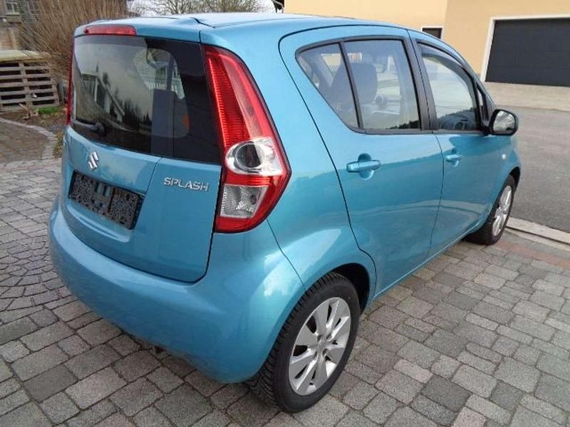 Gebraucht Suzuki Splash Comfort 86 PS (63 kW) 2009 Blau Kleinwagen
