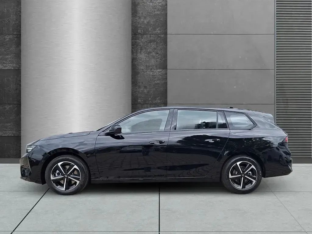Neu Opel Astra Edition 145 PS (106 kW) 2026 Schwarz Kleinwagen