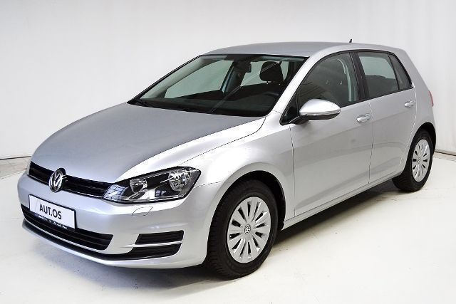 Second-hand VW Golf VII Trendline 110 CP (80 kW) 2015 Argintiu Berlinǎ