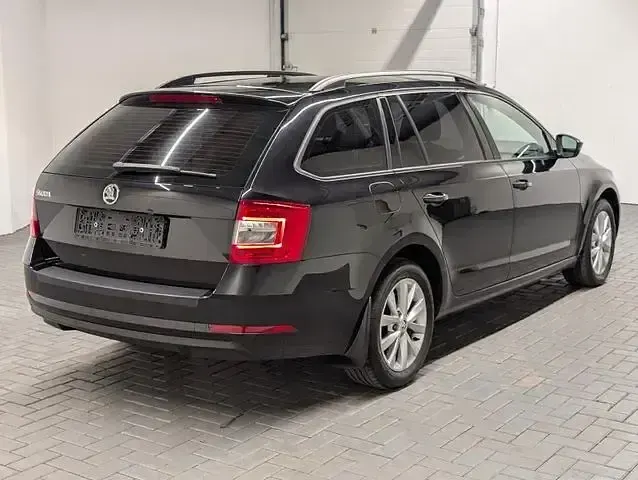 Gebraucht Skoda Octavia Style 150 PS (110 kW) 2018 Magicschwarzmet. Kombi