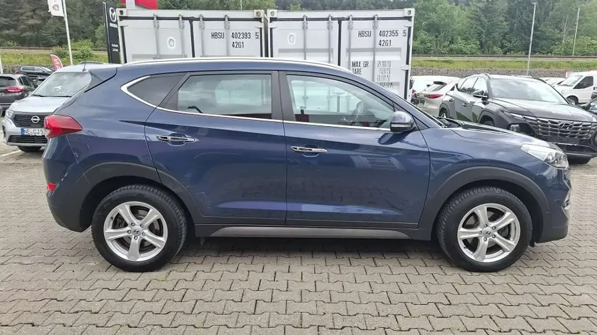 Gebraucht Hyundai Tucson Premium 177 PS (130 kW) 2017 Stargazing blue / mic SUV