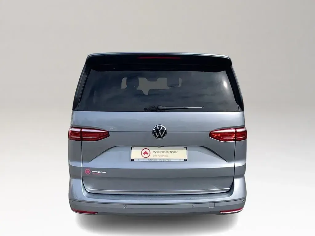 Używany VW T7 Style 150 KM (110 kW) 2025 Srebrny Van