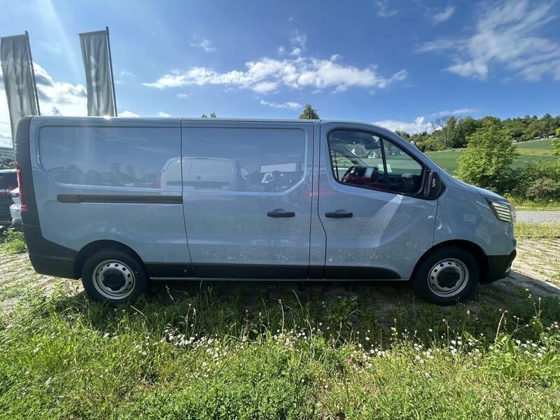 Gebraucht Renault Trafic Komfort 110 PS (80 kW) 2024 Blau Van / Kleinbus