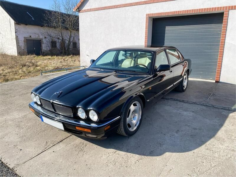 Gebraucht Jaguar XJR 363 PS (266 kW) 1995 Schwarz Limousine