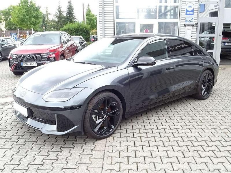 Grau Neu 2024 Hyundai Ioniq 6 Edition Limousine | 42.999 € (Guter Preis) - Bild 1/4