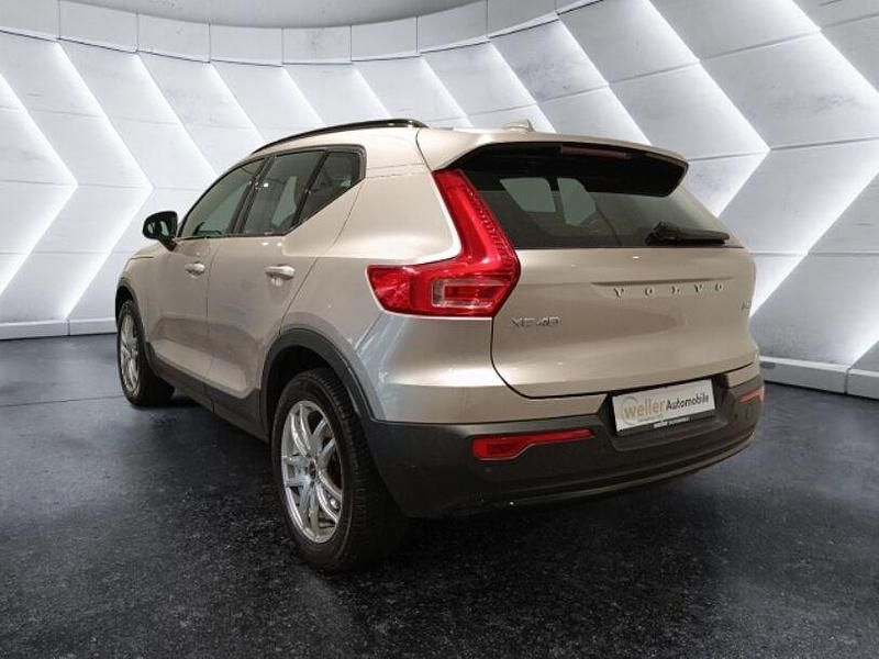 Gebraucht Volvo XC40 Plus 197 PS (144 kW) 2022 Silber SUV